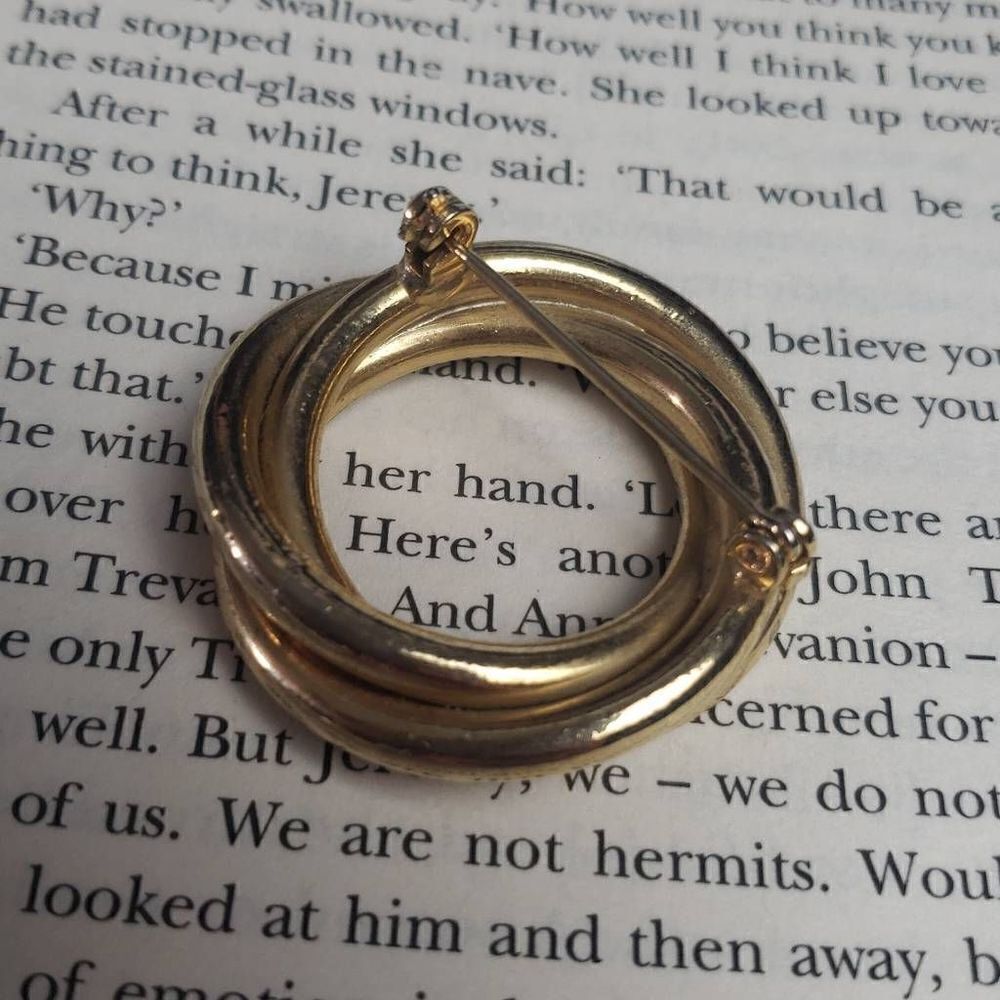 Vintage Twisted Gold Circle Brooche‎ - Picture 4 of 8